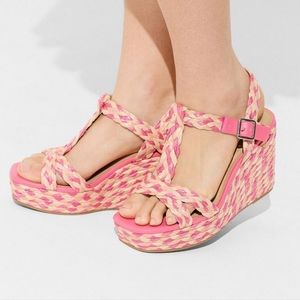 NWOT - Torrid - T-Strap Platform Raffia Wedge 9.5WW